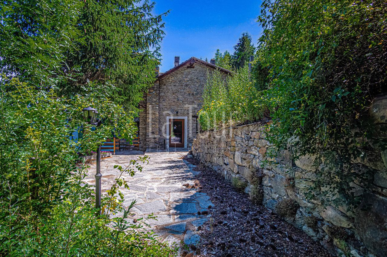 Ristorante in Frazione Arsanieres 6, Gignod, {3} - Foto 1