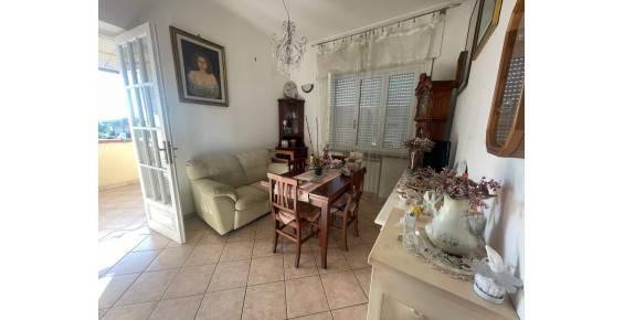 2-room flat in Via del Monticello, Massarosa - Photo 1