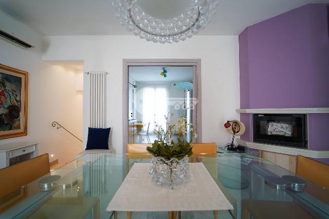 Mansion in Via Ruggero Leoncavallo 6, Sirmione - Photo 1