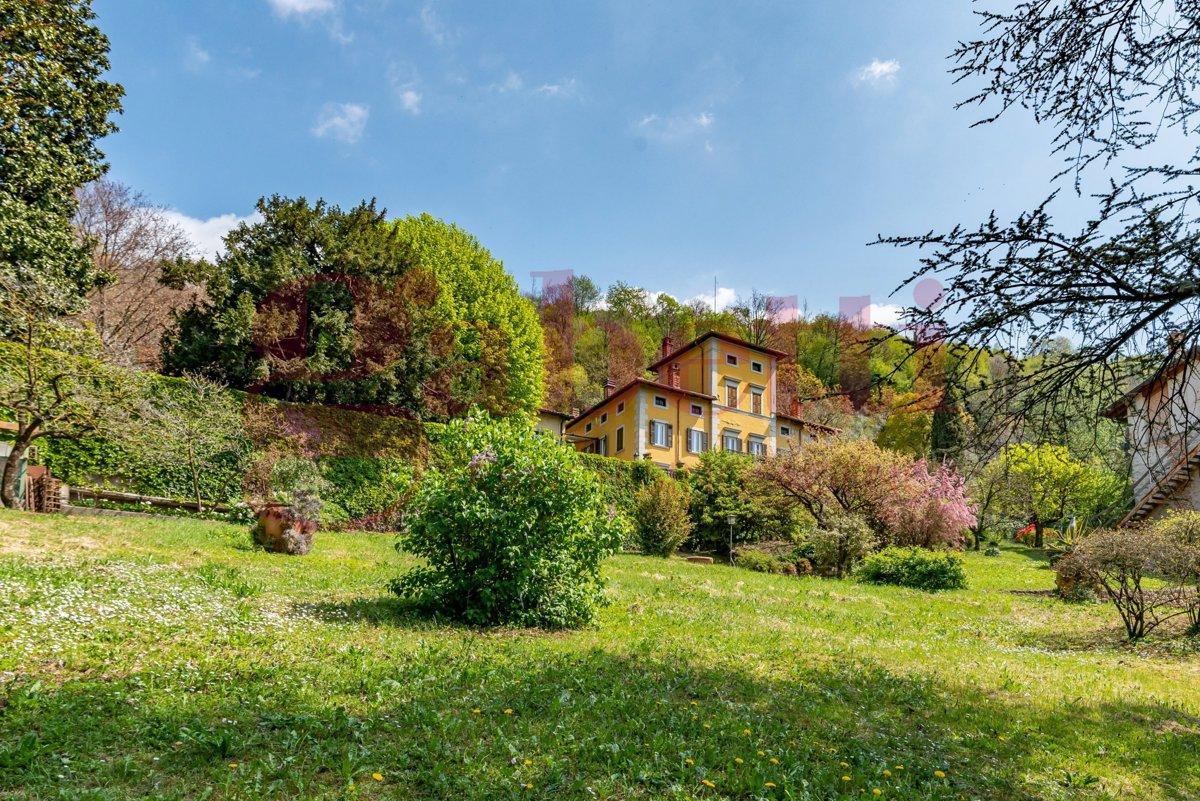 Villa in vendita a Bergamo