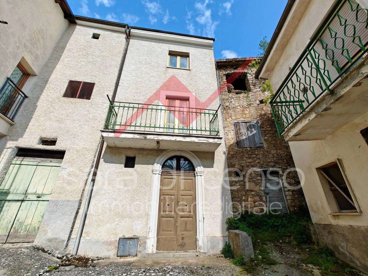Casa indipendente in vendita a Goriano Sicoli