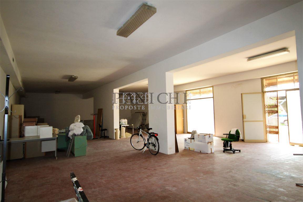 Magazzino in , Asciano, {3} - Foto 1
