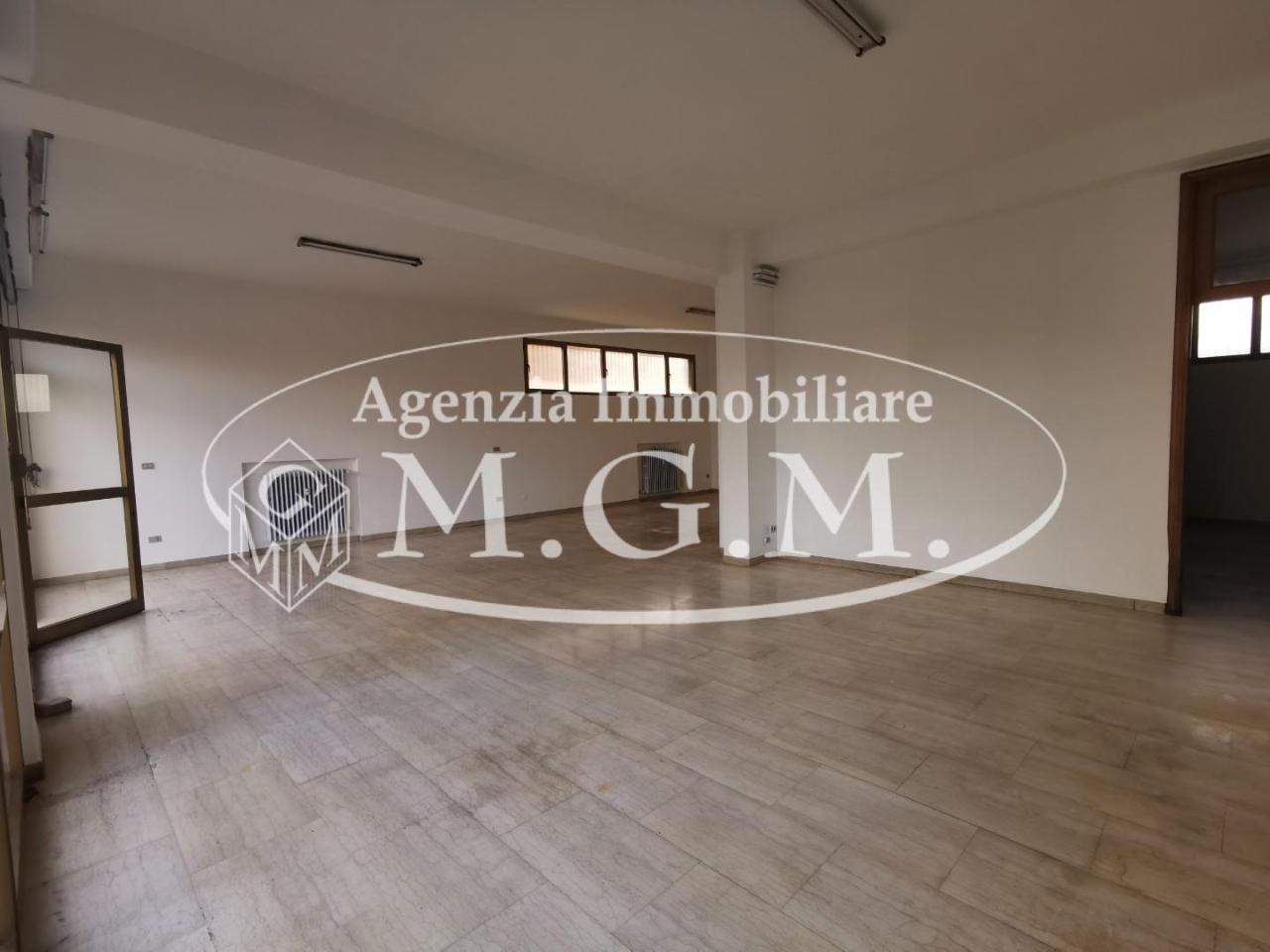 Locale commerciale in , Castelfranco Di Sotto, {3} - Foto 1