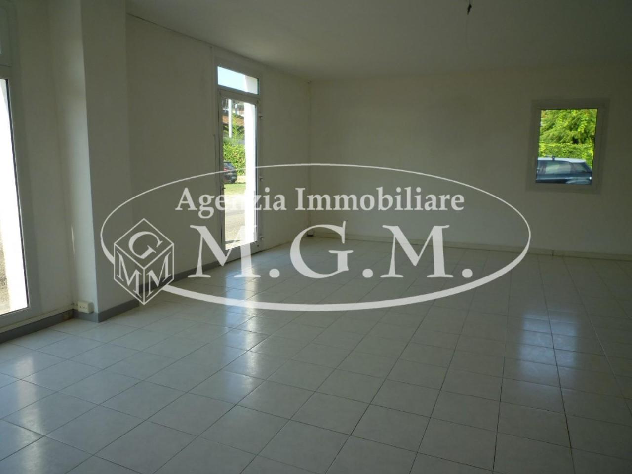 Locale commerciale in , Castelfranco Di Sotto, {3} - Foto 2