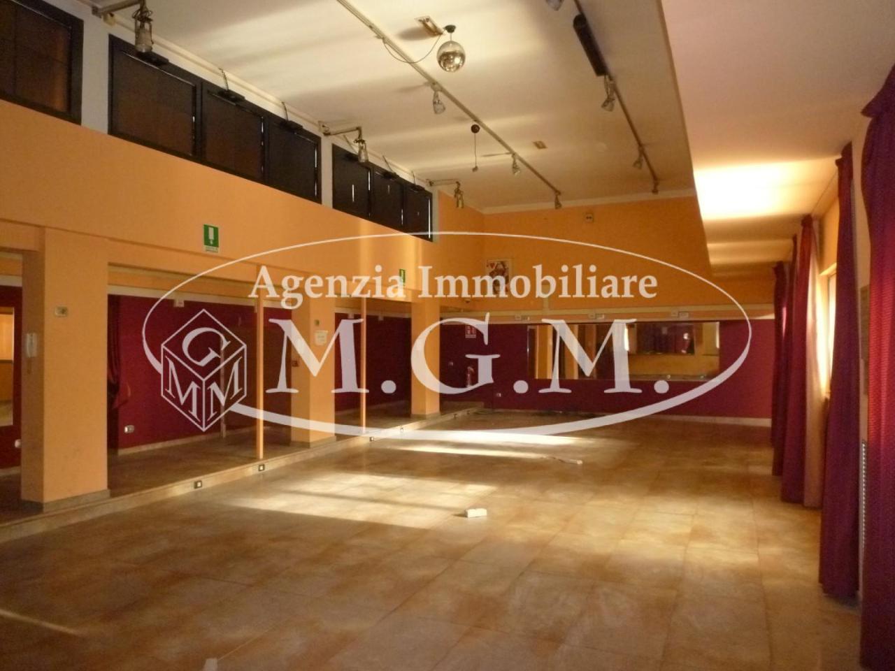 Locale commerciale in , Castelfranco Di Sotto, {3} - Foto 1