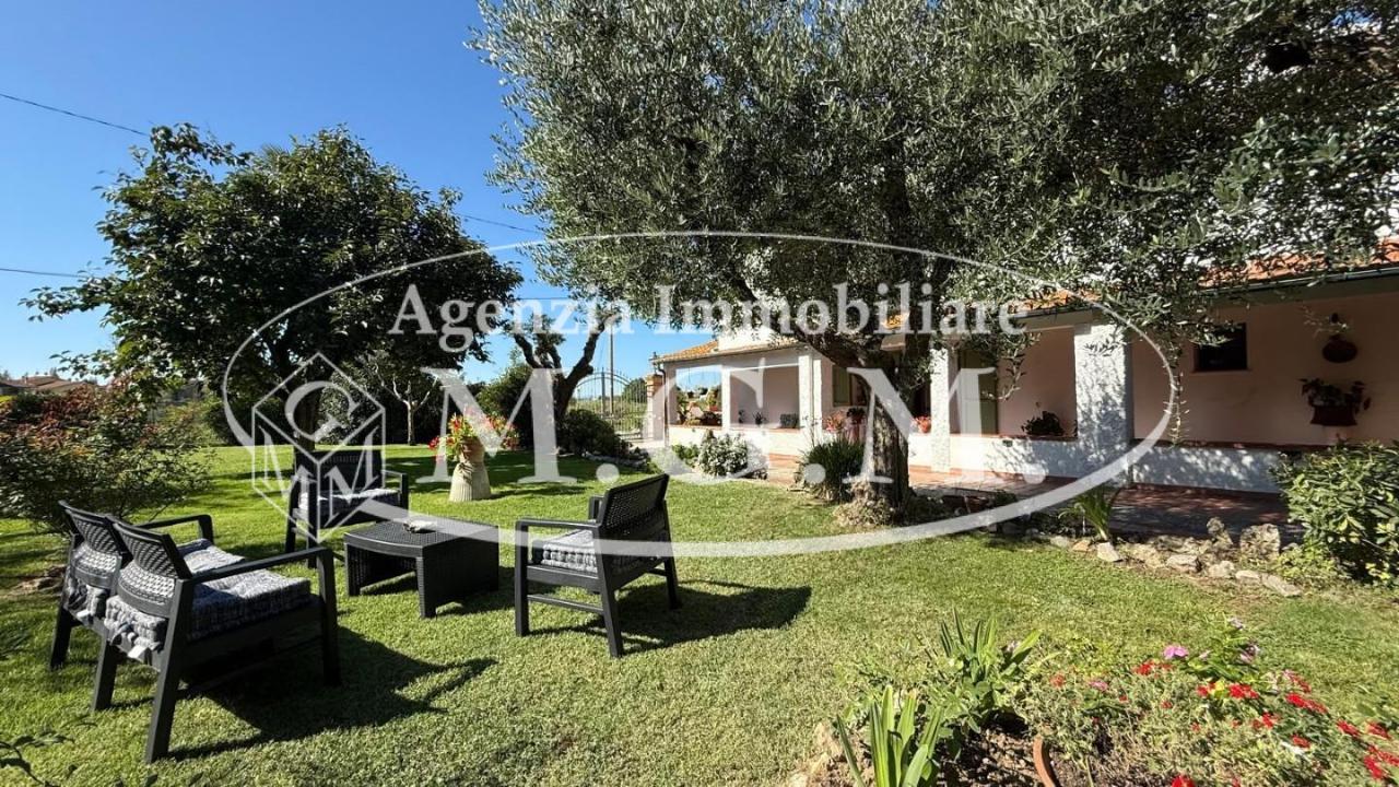 casa indipendente in vendita a Pontedera in zona Santa Lucia