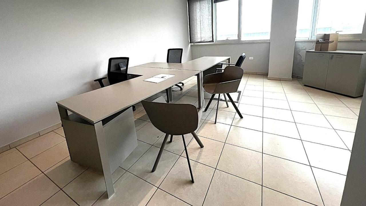 Ufficio in , Cascina, {3} - Foto 2