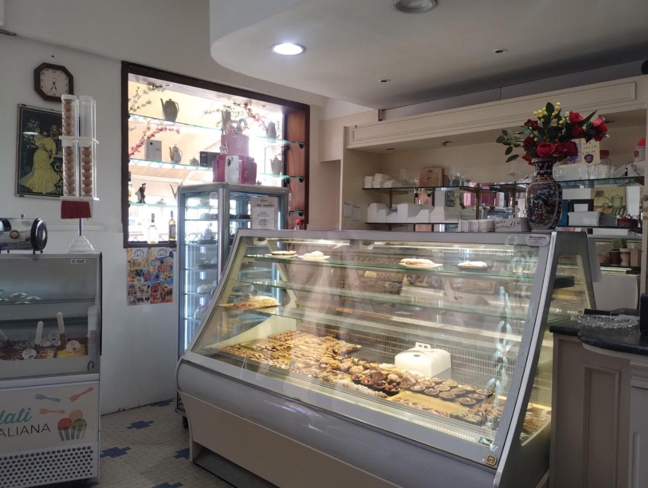 Esercizio commerciale in , Palaia, {3} - Foto 2