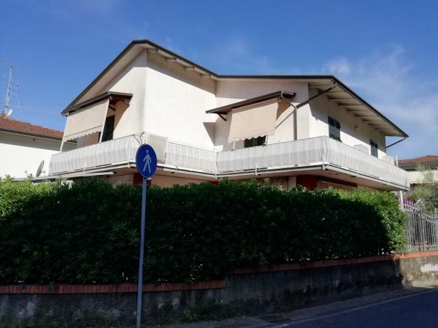 Villa, Massa - Foto 1