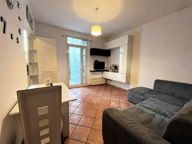 2-room flat, Massa - Photo 1