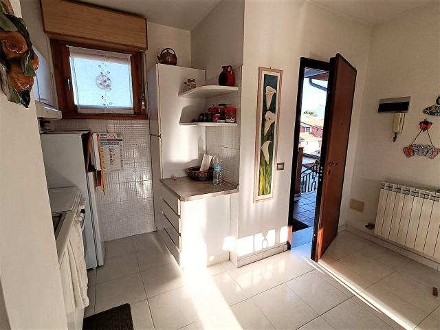 4-room flat, Massa - Photo 1