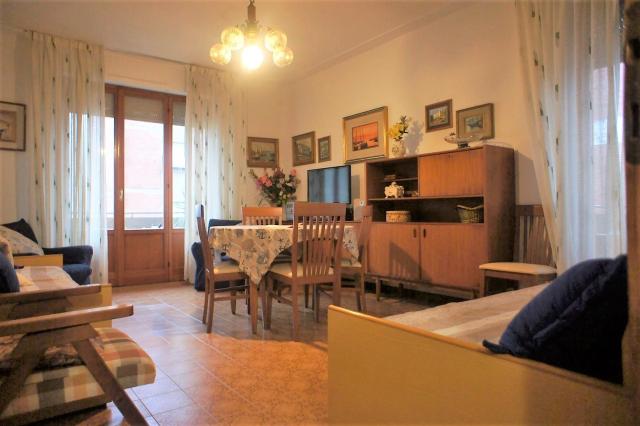 3-room flat in Via Zini, Massa - Photo 1