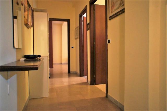 3-room flat, Massa - Photo 1