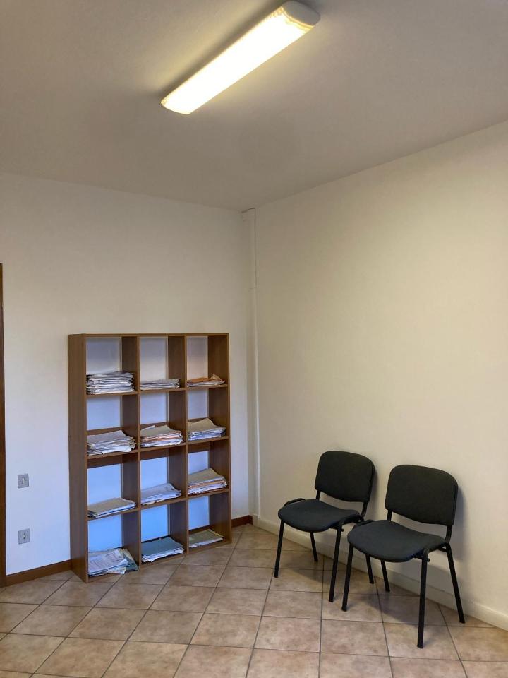 Ufficio in , Pontedera, {3} - Foto 2