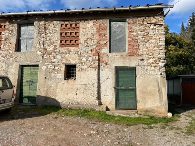 Country house or cottage, Lucca - Photo 1