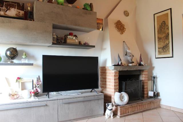 4-room flat in Rada Provinciale Volterra 33, Gambassi Terme - Photo 1