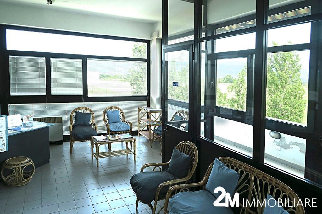 Locale commerciale in , San Giuliano Terme, {3} - Foto 1