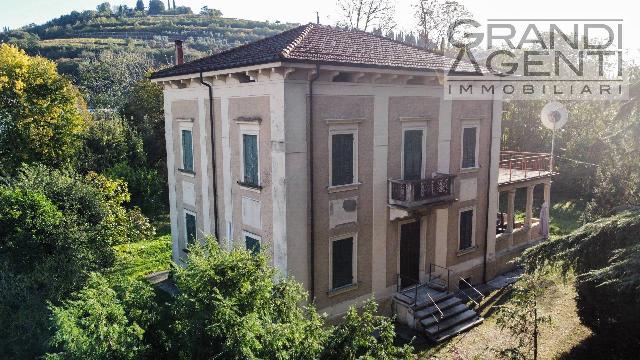 Villa in Strada Schioppe 2, Verona - Foto 1