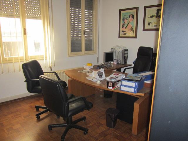 Ufficio in , Rovigo, {3} - Foto 1