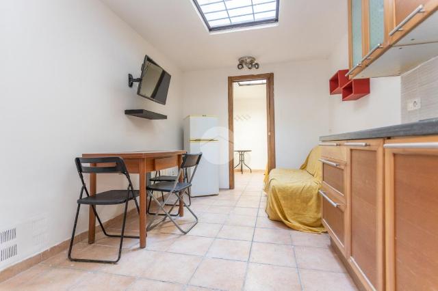 Zweizimmerwohnung in Via Appia Nuova 900, Roma - Foto 1