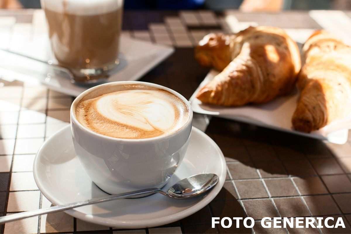 Bar in , Pontedera, {3} - Foto 1