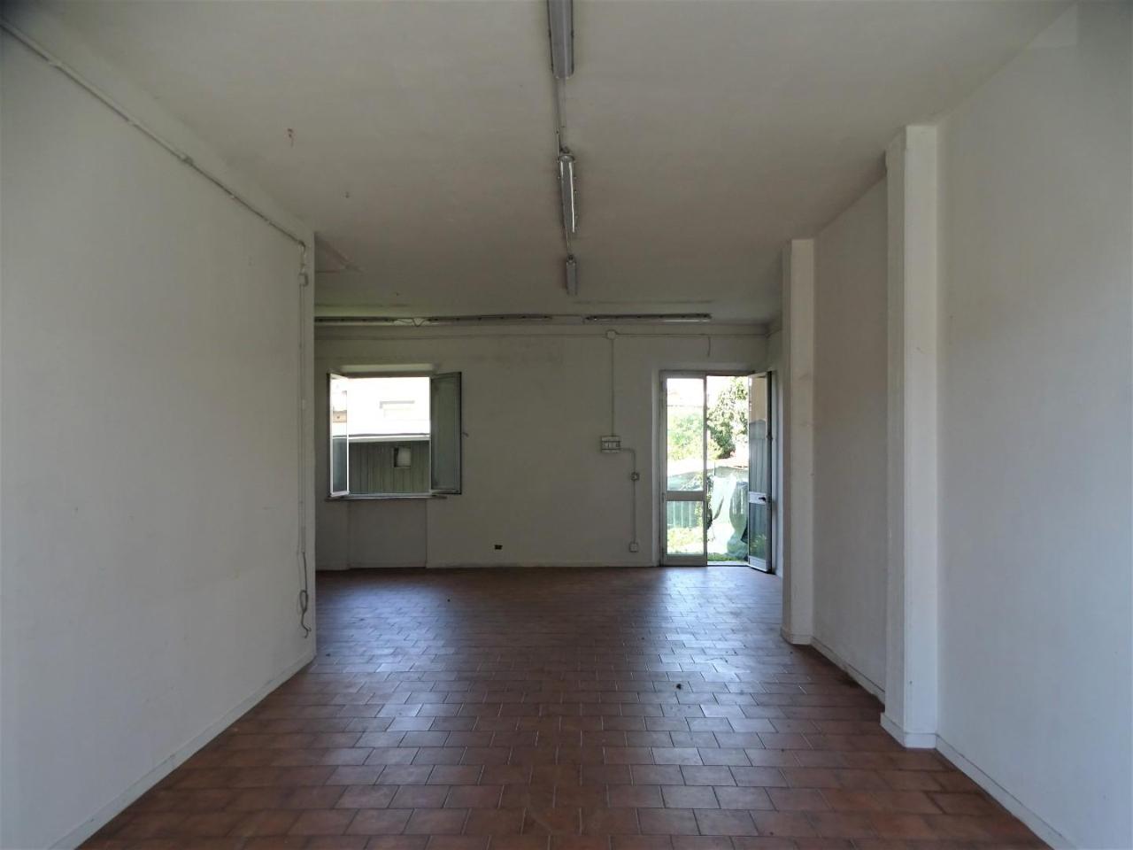 Locale commerciale in , San Miniato, {3} - Foto 2