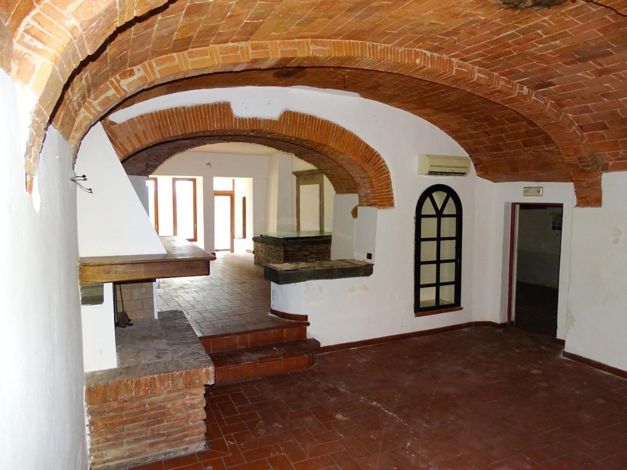 Locale commerciale in , San Miniato, {3} - Foto 1