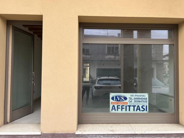 Geschäft in {3}, Piazza Liberazione N. 180 - Foto 1