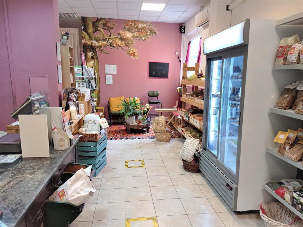 Esercizio commerciale in , Pontedera, {3} - Foto 1