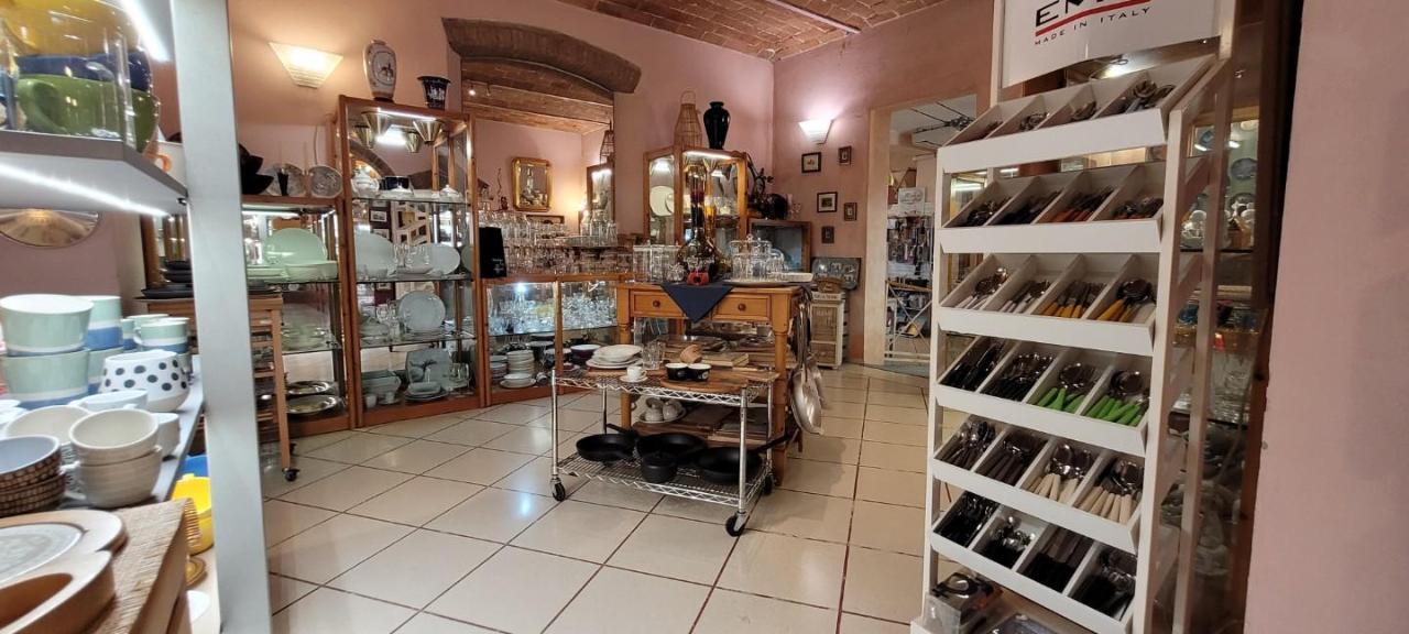 Locale commerciale in , Ponsacco, {3} - Foto 2