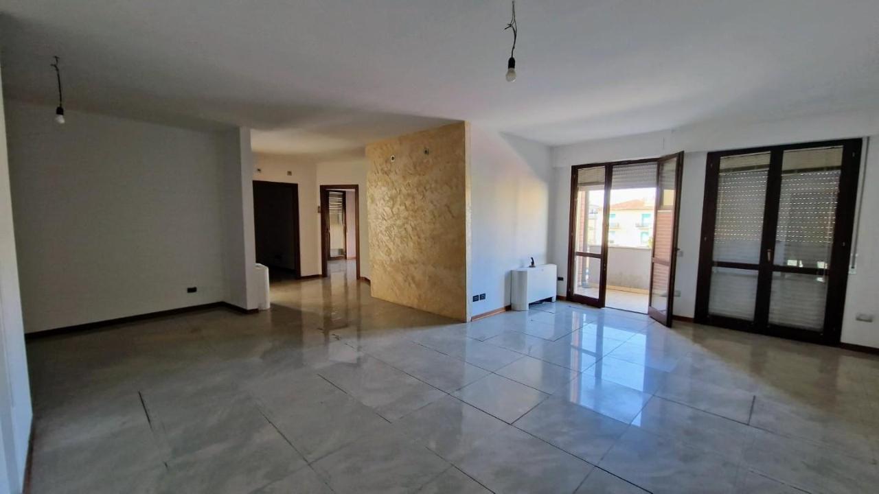 Ufficio in , Santa Croce Sull'Arno, {3} - Foto 1