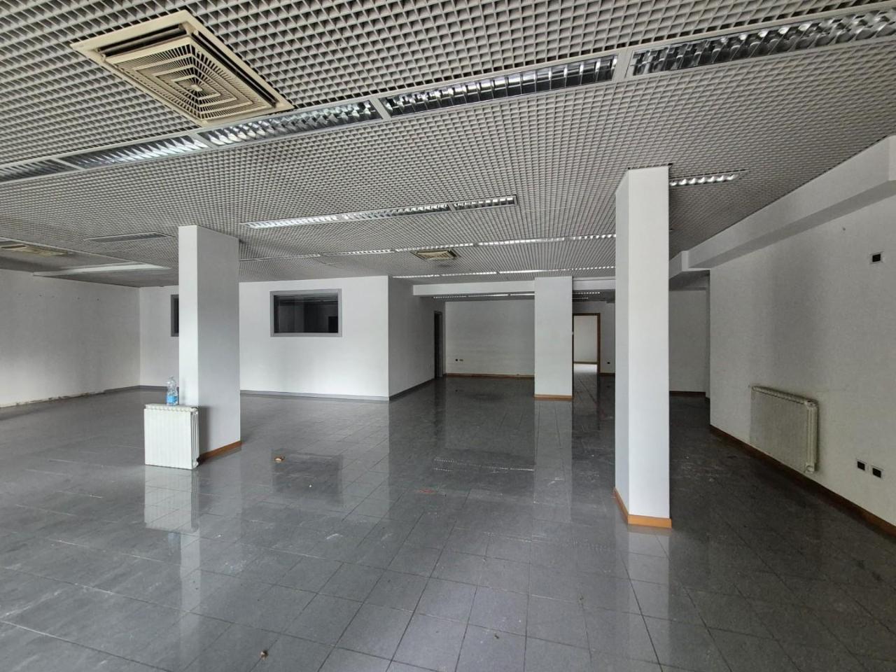 Locale commerciale in , Santa Croce Sull'Arno, {3} - Foto 1