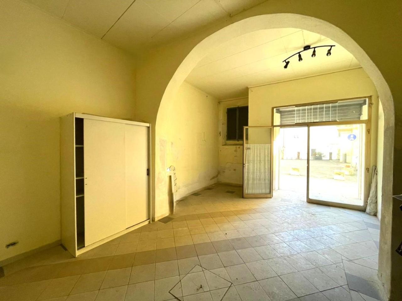 Locale commerciale in , Fucecchio, {3} - Foto 2