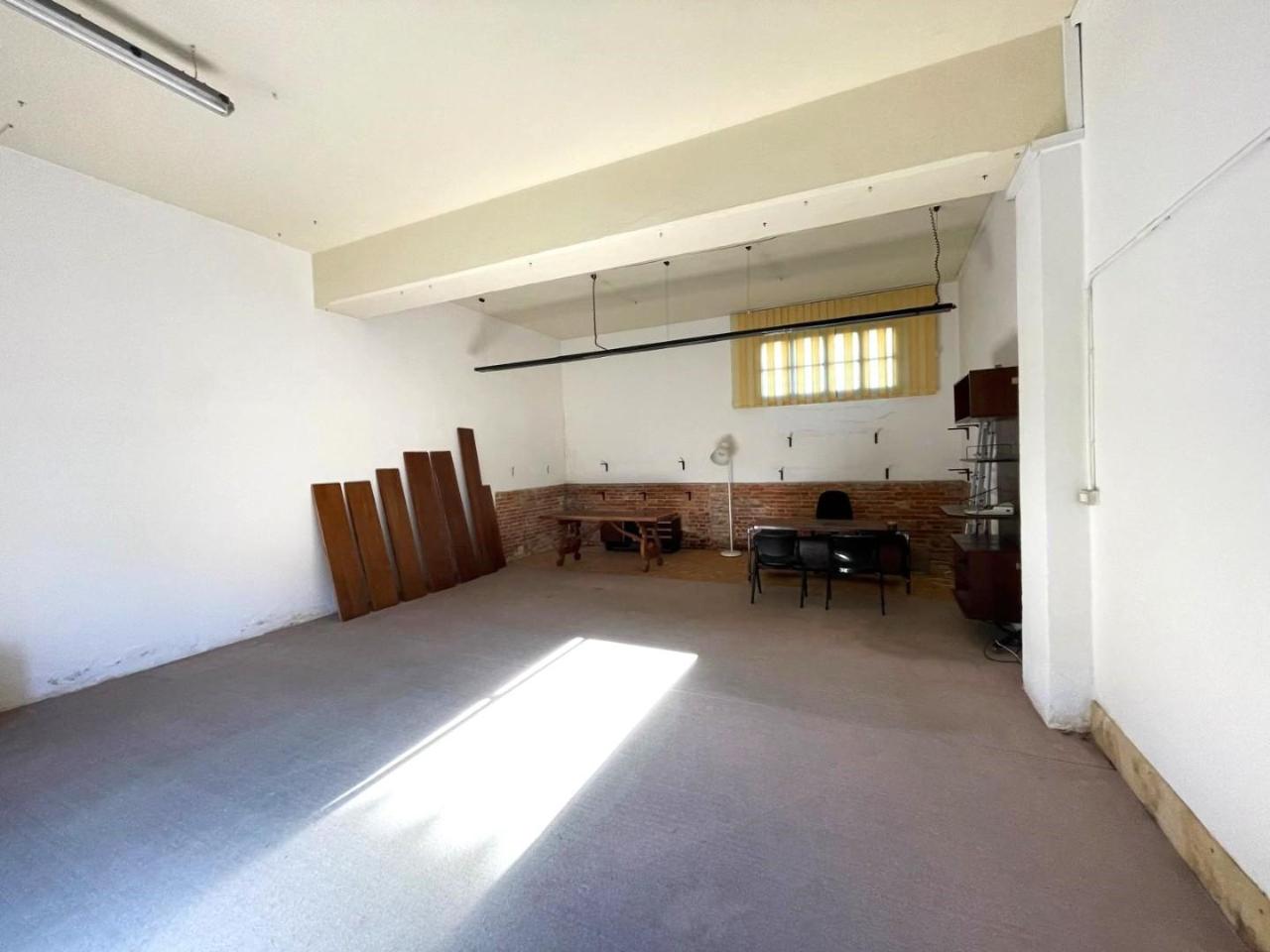 Locale commerciale in , Santa Croce Sull'Arno, {3} - Foto 1
