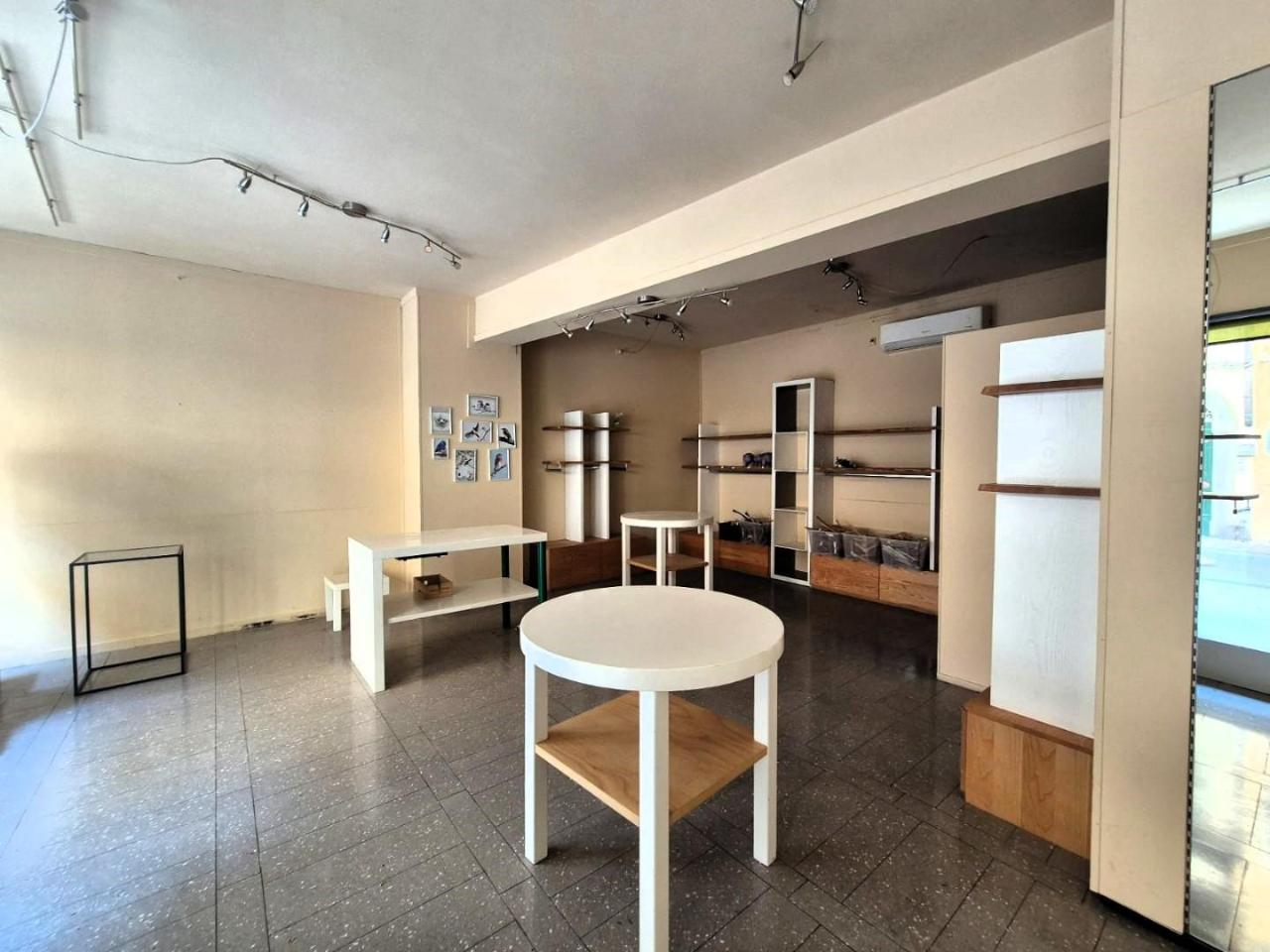 Locale commerciale in , Fucecchio, {3} - Foto 2