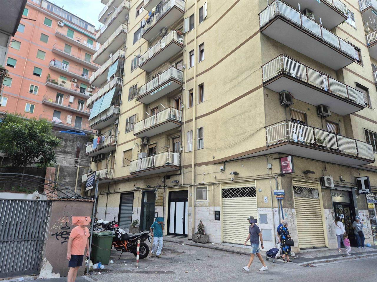 Ufficio in Via Eugenio Caterina, Salerno, {3} - Foto 1