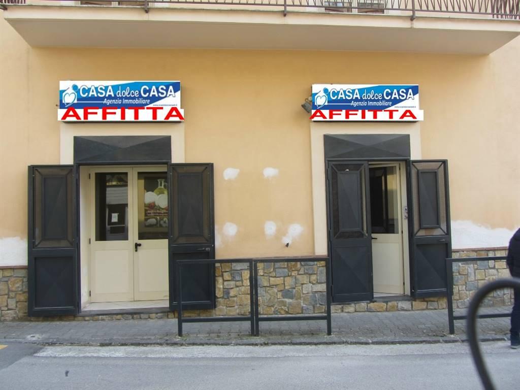 Negozio in Corso Claudio, Castel San Giorgio, {3} - Foto 1