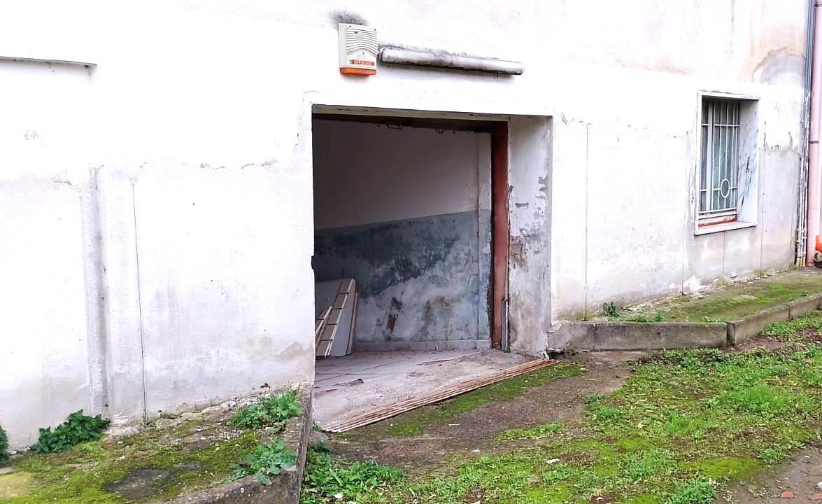 Magazzino in Via Pietro Fimiani, Castel San Giorgio, {3} - Foto 2