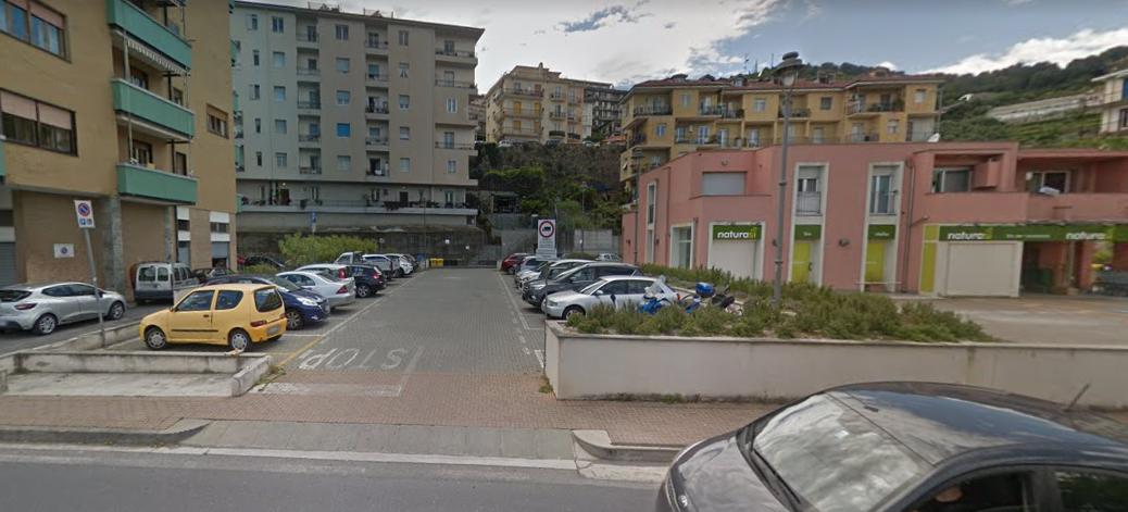 Parcheggio in Via Argine Destro 109, Imperia, {3} - Foto 1