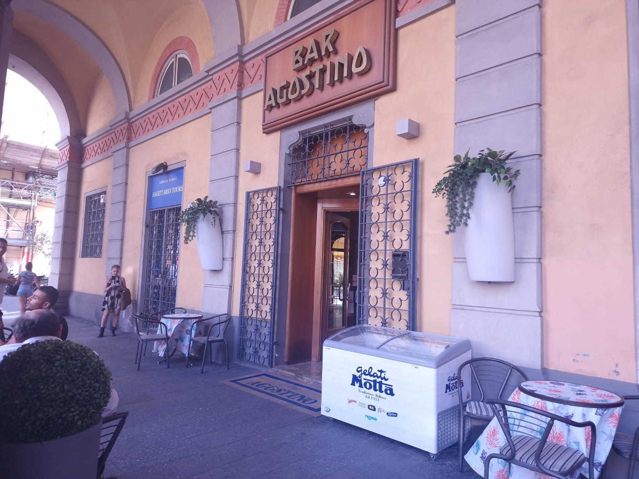 Palazzina commerciale in , Imperia, {3} - Foto 1