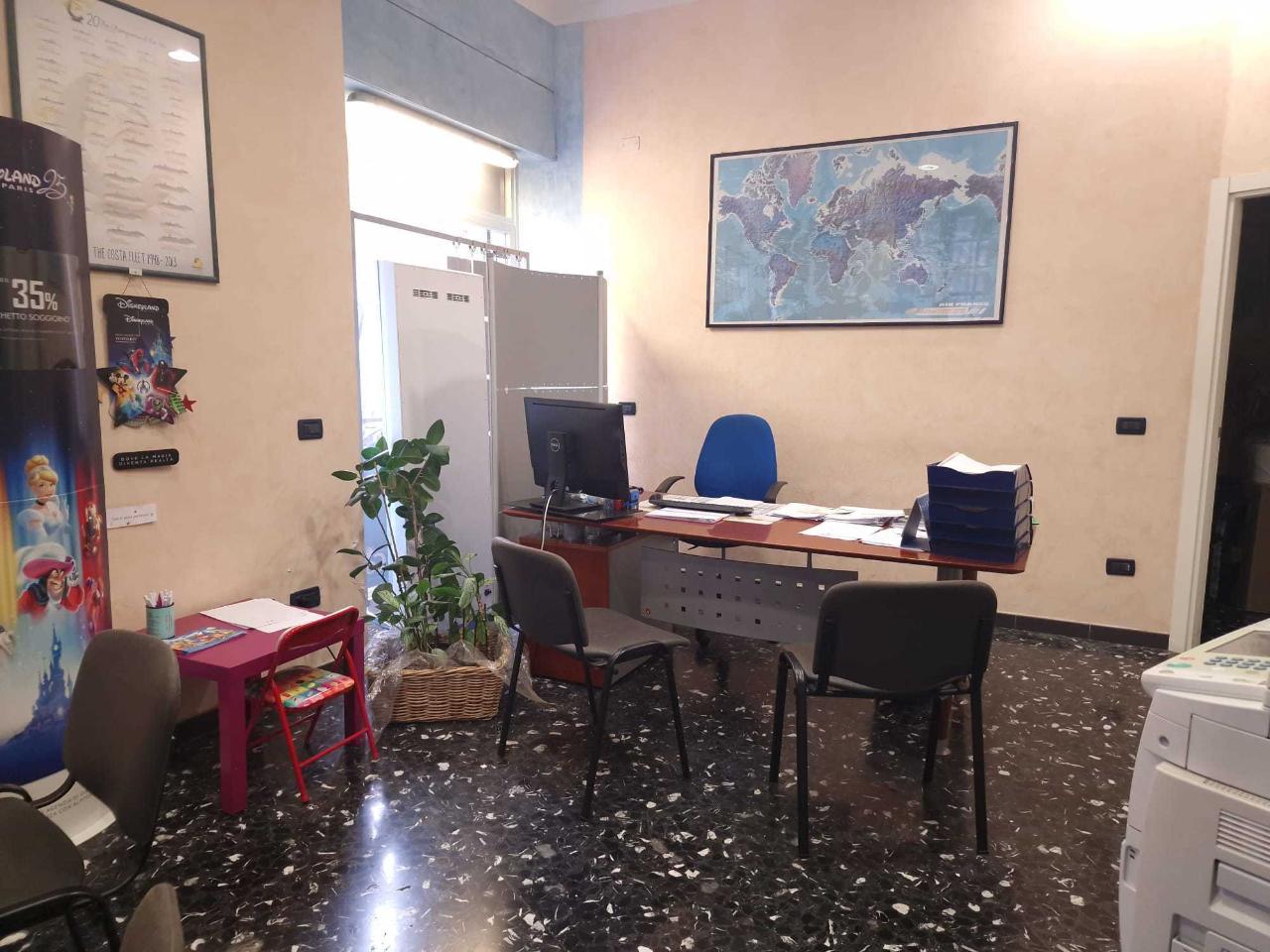 Palazzina commerciale in , Imperia, {3} - Foto 2