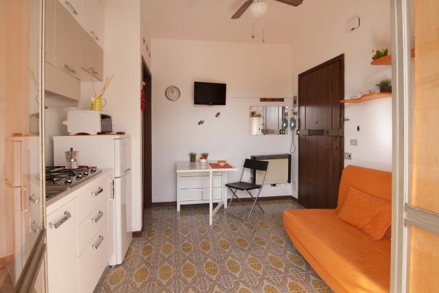 2-room flat in Via Lago di Lugano 7, Follonica - Photo 1