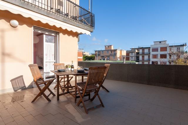 2-room flat in Via delle Collacchie 53, Follonica - Photo 1