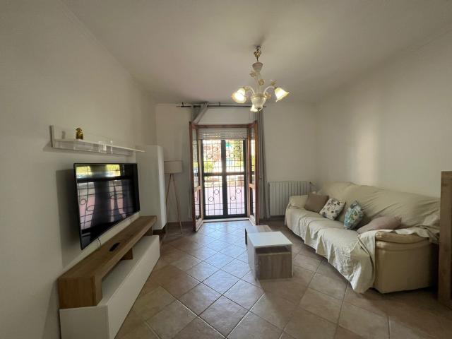 4-room flat in Viale Europa 18, Follonica - Photo 1