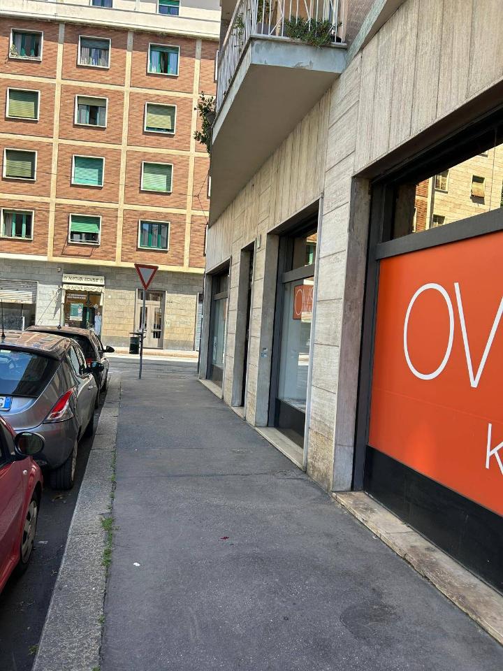 Negozio in Via Nicola Fabrizi 119, Torino, {3} - Foto 2