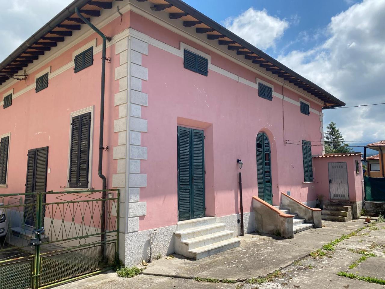 casa indipendente in vendita a San Giuliano Terme in zona Pontasserchio