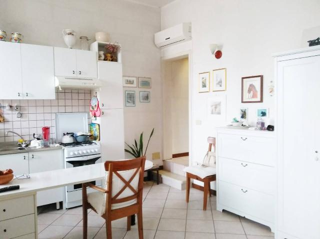 One-room flat in {3}, - Photo 1