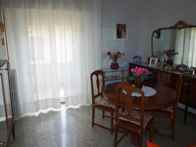 3-room flat, Ostra - Photo 1