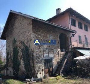 Agriturismo in Strada Sant'Antonio Snc, San Pietro Val Lemina - Foto 1