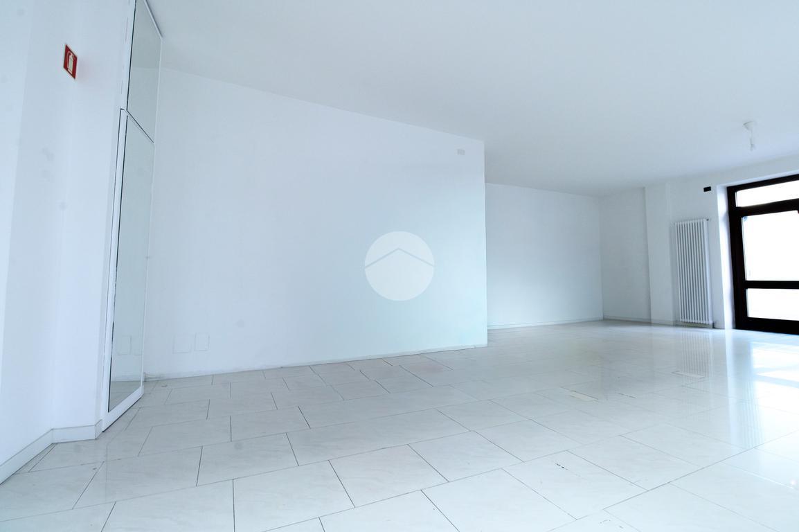 Ufficio in Via Oreste Mozzali 1, Treviglio, {3} - Foto 2